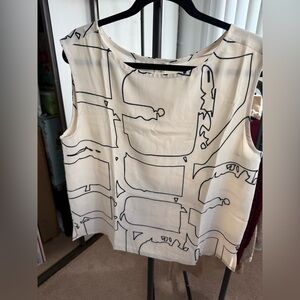 NWT  M Jhoan Sebastian Grey Cream Sleeveless Tank with Blk Abstract Line Print